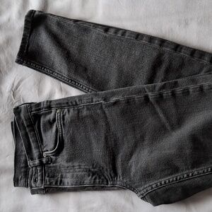 🌸 COS JEANS SIZE 25